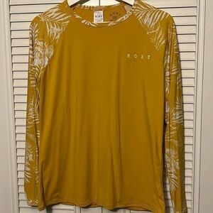 🏄‍♀️Roxy swimming top size M mustard color